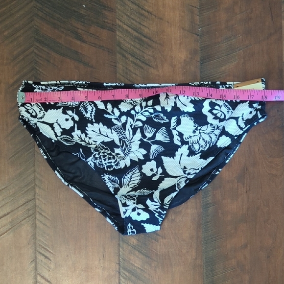 NWT Artesands Monet Mid Rise Floral Black and White Bikini Bottom, US 14 - Picture 6 of 7